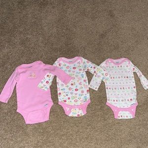 Bundle Deal! Never worn set of 3 - 6/9 month Gerber Baby long sleeved onesies
